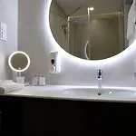 Premier Hotel 4*