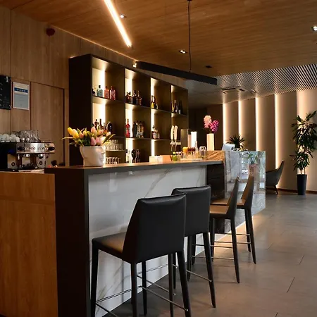 Premier 酒店 米什科尔茨