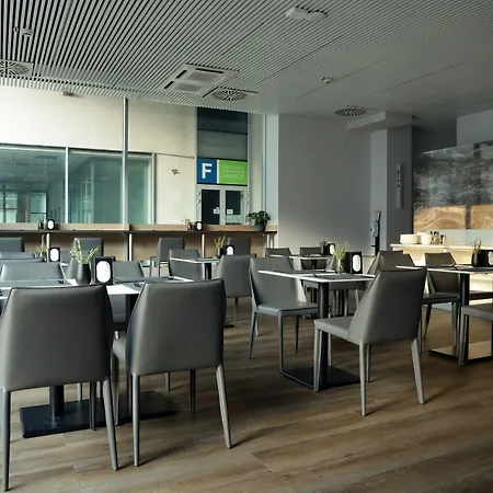 Premier Hotel 4*