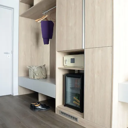 Premier מלון מישקולץ